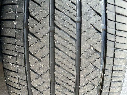 Used 2023 Nissan Pathfinder Platinum w/ Cargo Package image 11