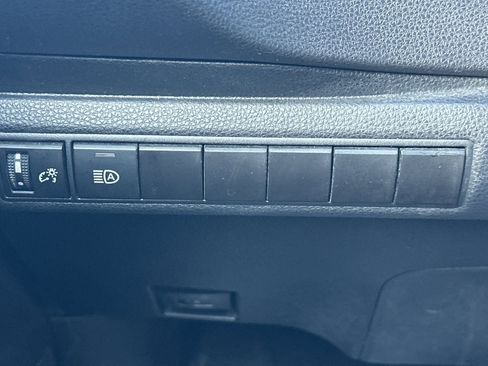 Used 2024 Toyota Corolla LE image 40