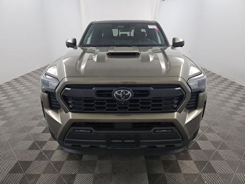 Used 2025 Toyota Tacoma TRD Sport w/ TRD Sport Premium Package RWD image 2