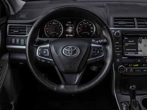 Used 2015 Toyota Camry XSE image 26