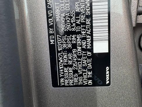 Used 2020 Volvo V60 T5 Cross Country w/ Cross Country Pro Package image 26