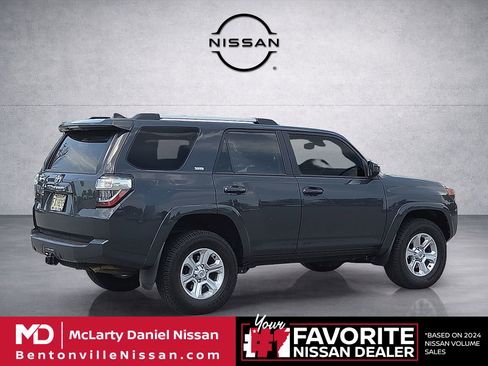Used 2024 Toyota 4Runner SR5 AWD/4WD image 5