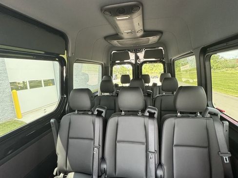New 2024 Mercedes-Benz Sprinter 2500 image 12