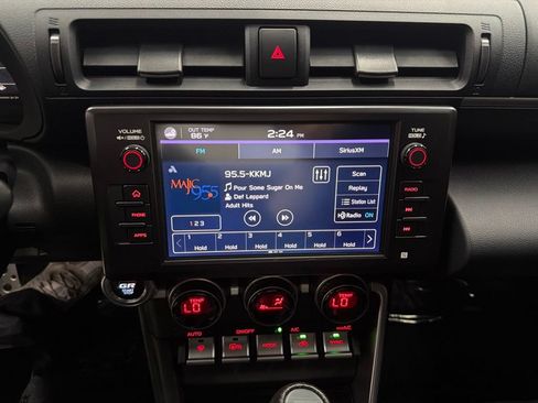 Used 2023 Toyota GR86 Premium RWD image 27