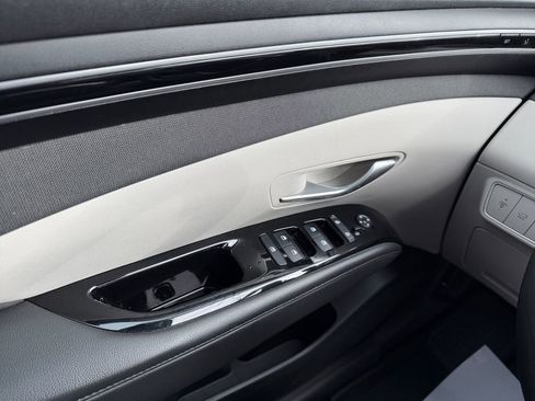 Certified 2022 Hyundai Tucson Limited w/ Winter Package image 19