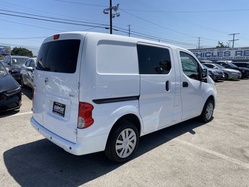 Used 2021 Nissan NV200 SV w/ Sliding Door Glass Package FWD image 7