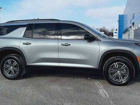 Certified 2024 Chevrolet Traverse LT w/ LPO, Floor Liner Package image 9