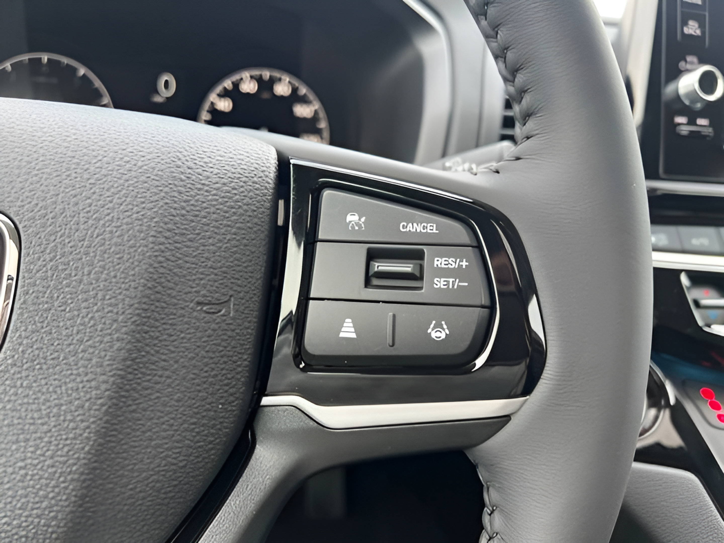 Used 2026 Honda Odyssey Touring image 17