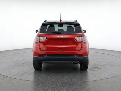 Used 2025 Jeep Compass Limited image 7