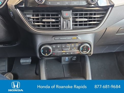 Used 2022 Ford Escape SE w/ Convenience Package FWD image 15