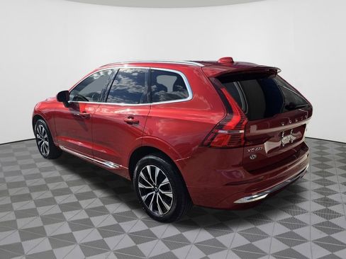 Used 2023 Volvo XC60 B5 Plus FWD image 11