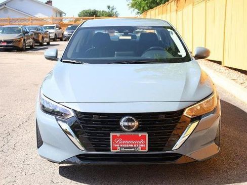 Certified 2024 Nissan Sentra SV FWD image 4