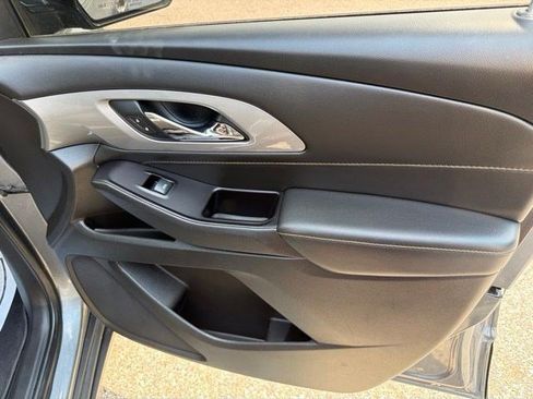 Used 2020 Chevrolet Traverse LS AWD/4WD image 20
