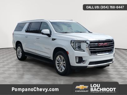 Used 2022 GMC Yukon XL SLT w/ SLT Premium Package