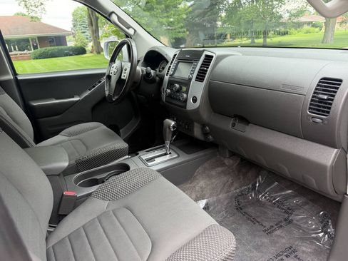 Used 2016 Nissan Frontier PRO-4X AWD/4WD image 14