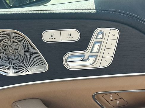New 2026 Mercedes-Benz GLS 450 4MATIC image 16