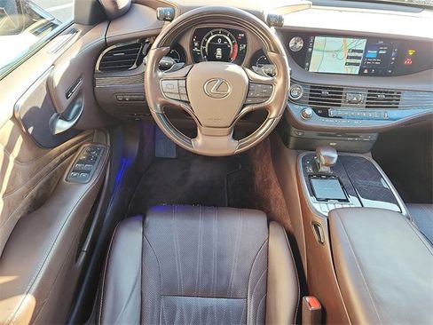 Used 2018 Lexus LS 500 AWD image 11