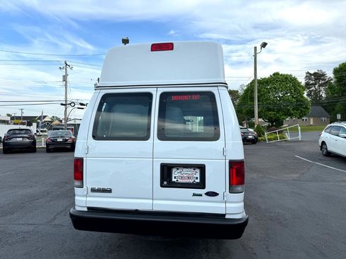 Used 2009 Ford E-250 and Econoline 250 Extended image 6