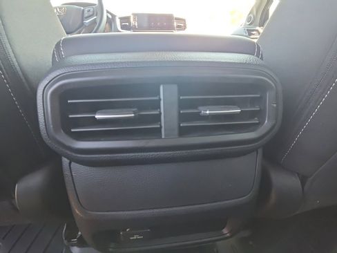 Used 2025 Honda Ridgeline Sport image 16