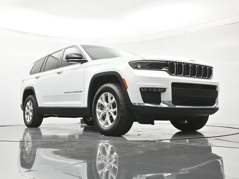 Used 2023 Jeep Grand Cherokee L Limited RWD image 41