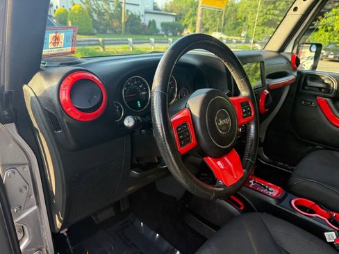 Used 2016 Jeep Wrangler Unlimited Sport w/ Quick Order Package 24S image 11