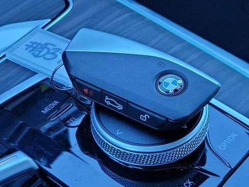 Certified 2025 BMW X5 sDrive40i w/ Premium Package image 35