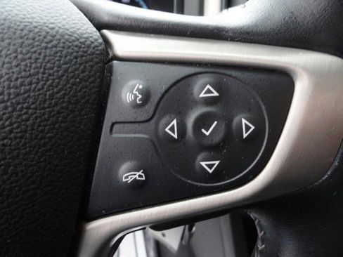 Used 2021 GMC Canyon Denali image 16