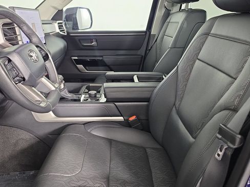 Used 2023 Toyota Tundra Limited AWD/4WD image 9