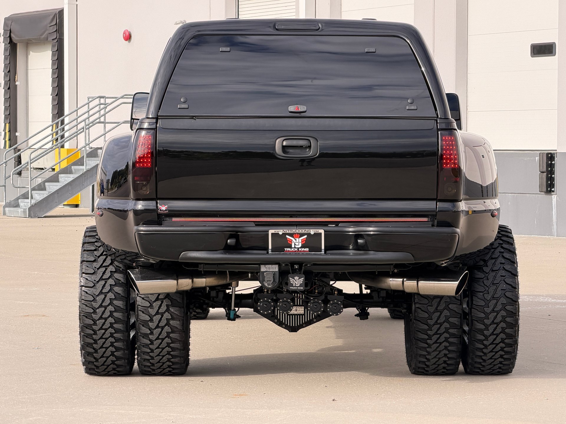 Used 2007 GMC Sierra 3500 SLT w/ Heavy-Duty Power Package AWD/4WD image 39