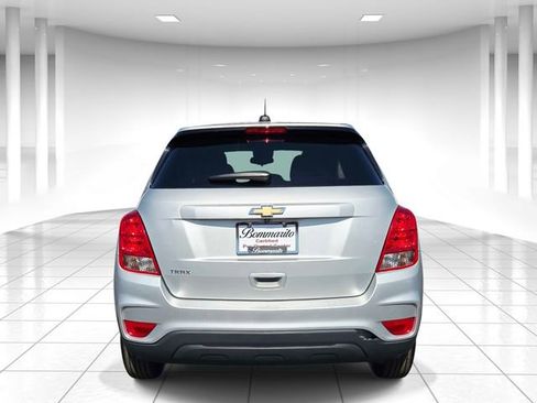 Used 2020 Chevrolet Trax LS w/ Tint and Cruise Package image 4
