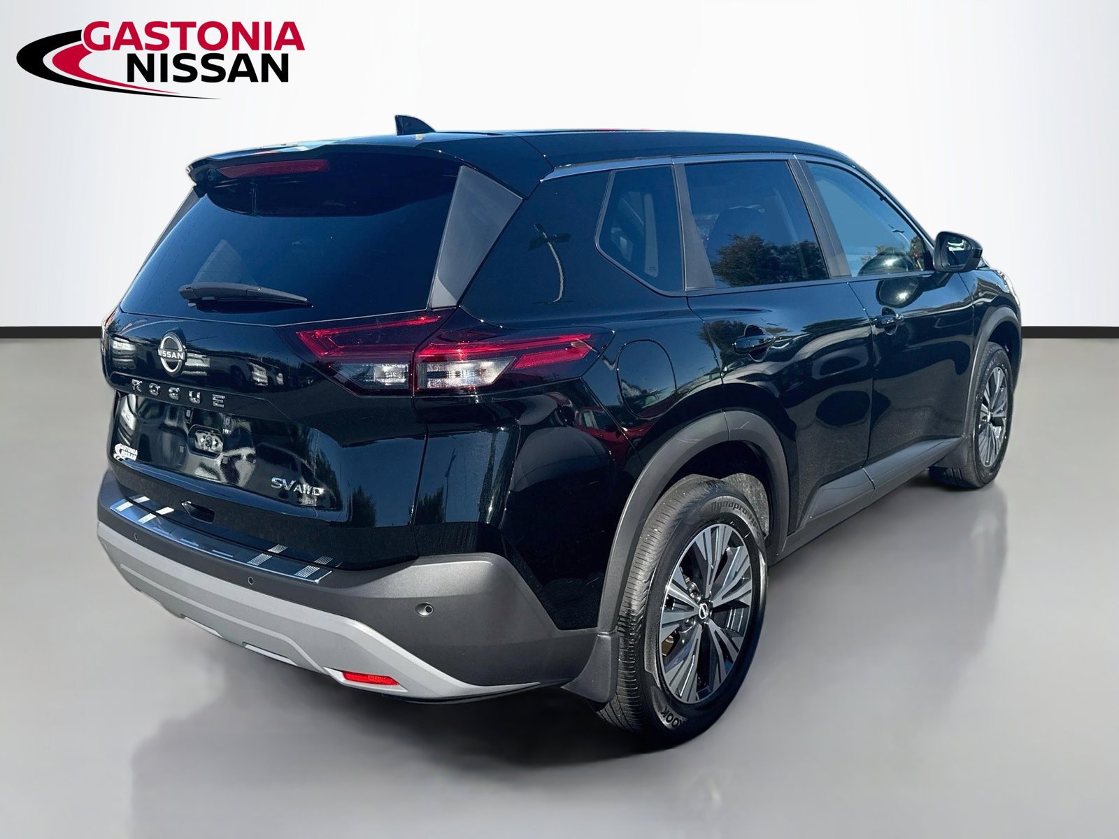 Used 2023 Nissan Rogue SV AWD/4WD image 9