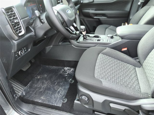New 2026 Ford Ranger XLT w/ Black Appearance Package AWD/4WD image 15