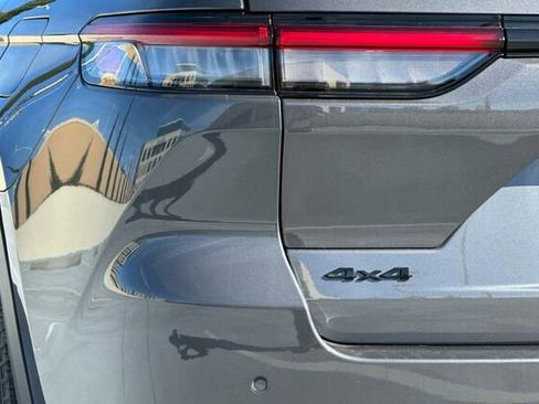 New 2026 Jeep Grand Cherokee Altitude AWD/4WD image 24