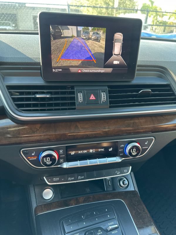 Used 2019 Audi Q5 2.0T Premium w/ Convenience Package AWD/4WD image 23
