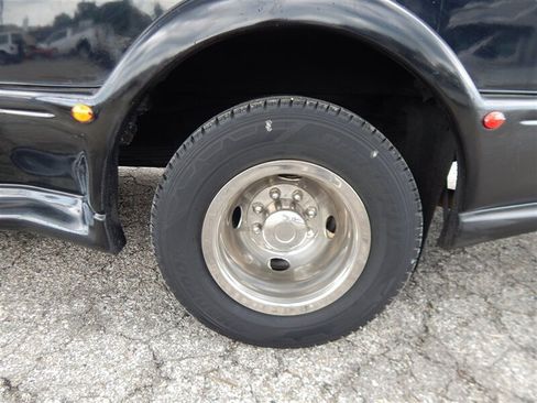 Used 2010 Chevrolet Express 3500 Extended RWD image 13