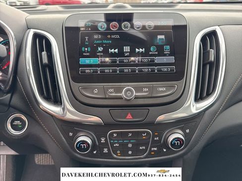 Used 2018 Chevrolet Equinox Premier image 12