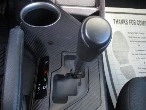 Used 2015 Toyota RAV4 LE image 11