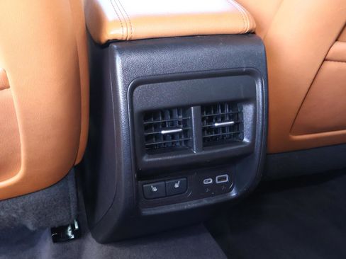 Used 2024 Cadillac XT4 Premium Luxury FWD image 13