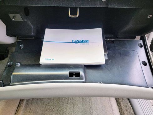 Used 2004 Buick Le Sabre Custom w/ Platinum Edition FWD image 22