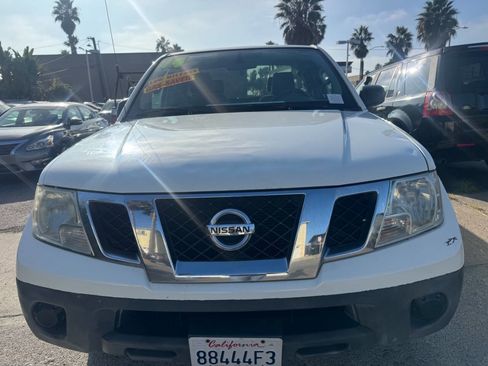 Used 2014 Nissan Frontier S image 3