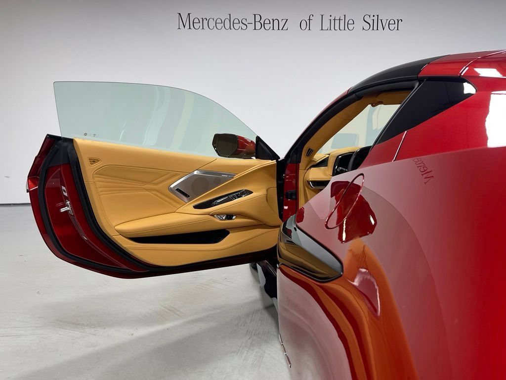 Used 2023 Chevrolet Corvette Z06 w/ Chrome Exterior Badge Package RWD image 17