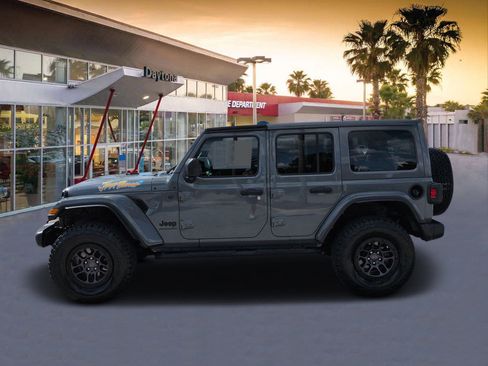 Used 2023 Jeep Wrangler Unlimited Sport w/ Xtreme 35 Tire Package AWD/4WD image 6
