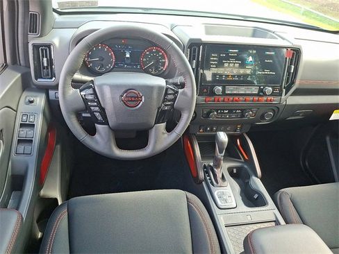 New 2026 Nissan Frontier PRO-4X w/ Pro-4x Convenience Package image 2