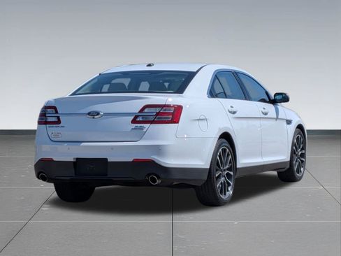 Used 2018 Ford Taurus SEL w/ Equipment Group 201A FWD image 5