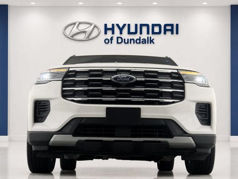 Used 2026 Ford Explorer Active RWD image 5