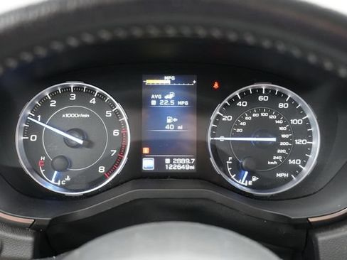 Used 2022 Subaru Ascent Limited AWD/4WD image 32
