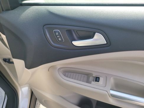 Certified 2017 Ford Escape Titanium image 29