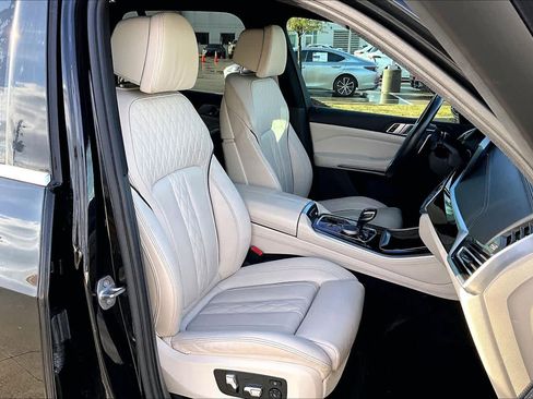 Used 2020 BMW X5 sDrive40i w/ Premium Package image 8