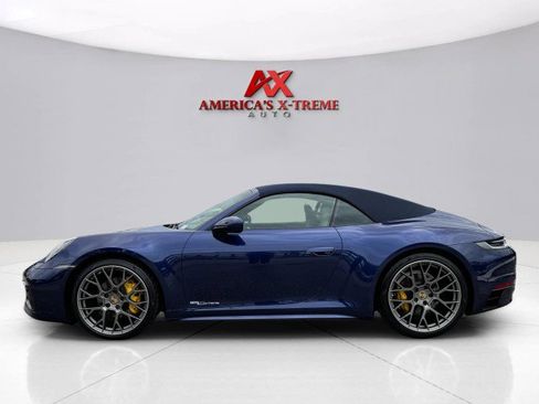 Used 2024 Porsche 911 Carrera image 2