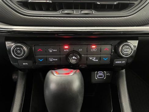 Used 2022 Jeep Compass Trailhawk image 33